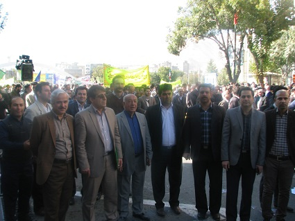 حضورمجموعه دانشگاه جامع علمی کاربردی واحد استان کردستان در راهپیمایی یوم الله  13 آبان 95