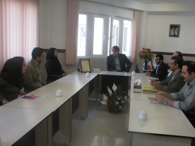 دکتر جوادی : مراکز با شناسایی ظرفیت و پتانسیل استان و ماموریت خود به سمت ایجاد مراکز نوآور حرکت نمایند.