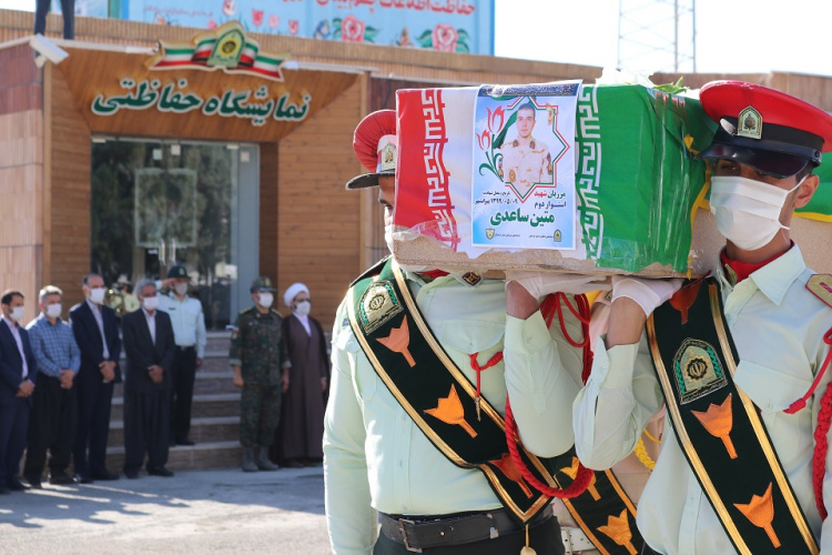 گزارش تصویری مراسم تشییع پیکرمطهر دانشجوی شهید مرکز علمی کاربردی نیروی انتظامی کردستان