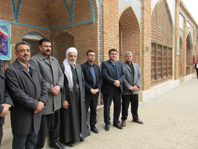 برپایی میزخدمت دانشگاه جامع علمی کاربردی استان کردستان در مسجد جامع سنندج