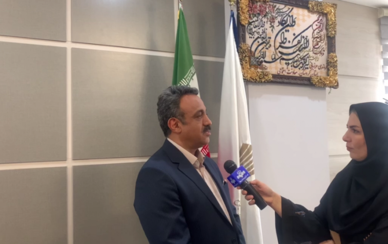 تضمین اشتغال دانش آموختگان مراکزعلمی کاربردی درجوار صنعت در راستای سیاست ارتباط دانشگاه و صنعت است