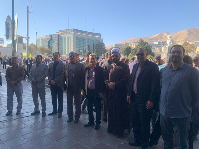 حضور مجموعه دانشگاه جامع علمی کاربردی استان کردستان در راهپیمایی یوم الله 13 آبان